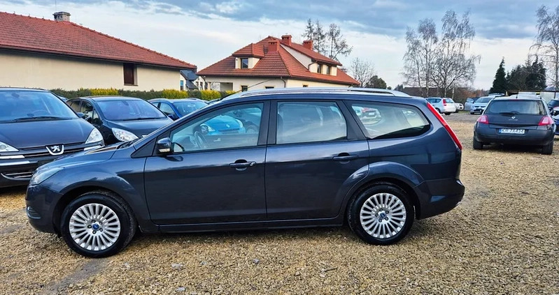 Ford Focus cena 16500 przebieg: 236000, rok produkcji 2009 z Pabianice małe 781